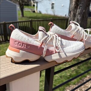 Sorel Women's Kinetic Impact Lace Sneaker - White and Pink